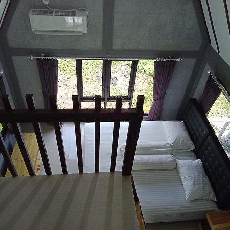 Joglopari Guesthouse Room 2 Bukan Untuk Pasangan Non Pasutri Cepit Exterior photo