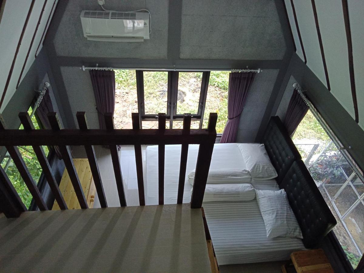 Joglopari Guesthouse Room 2 Bukan Untuk Pasangan Non Pasutri Cepit Exterior photo