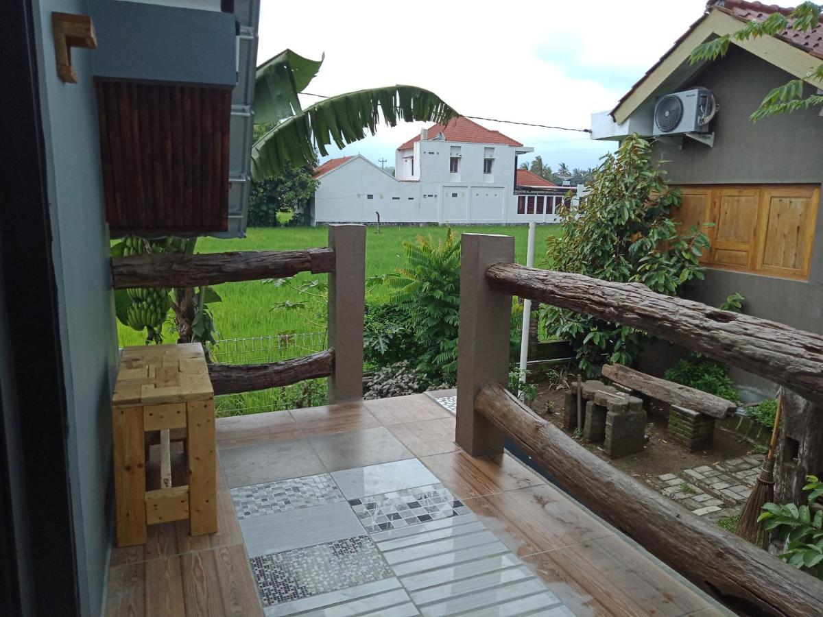 Joglopari Guesthouse Room 2 Bukan Untuk Pasangan Non Pasutri Cepit Exterior photo